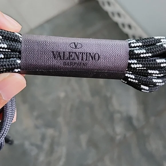 Shoes (Valentino Geo design leather overlay men sneakers)